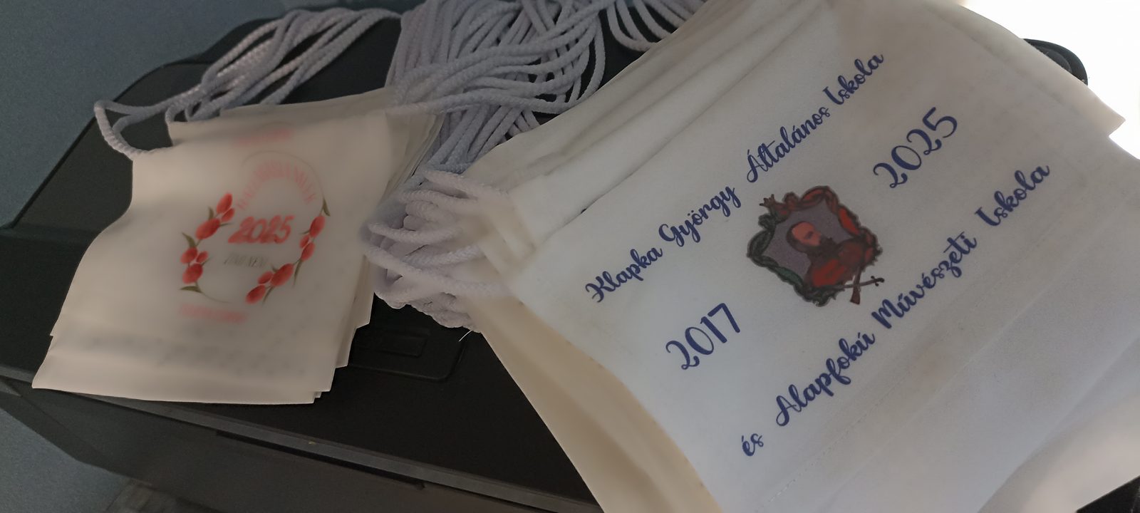 Ballagási emlék zsinóros táska - Klapka György iskola 2025