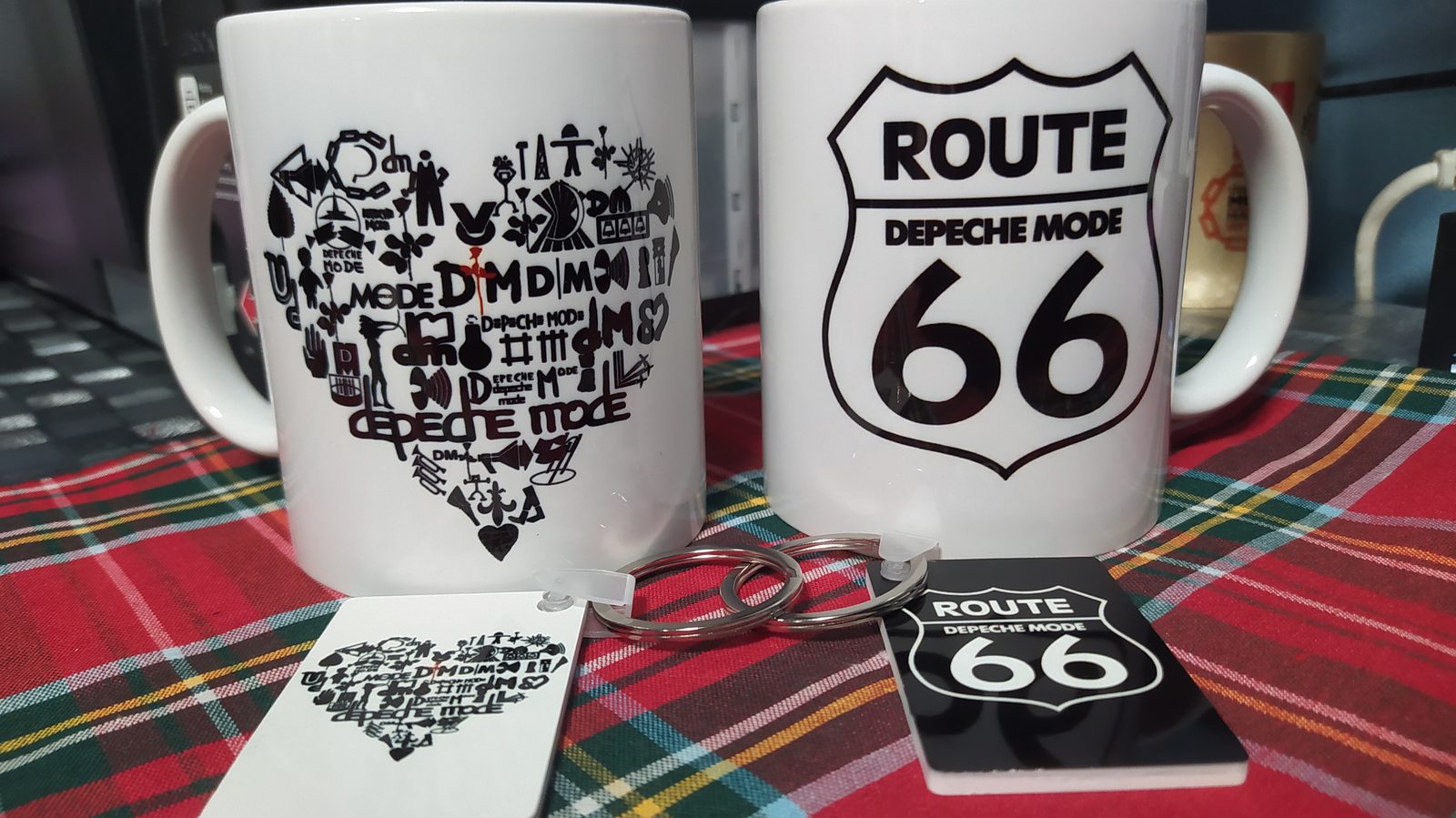 Depeche Mode Route 66 és szíves bögre + kulcstartó szett