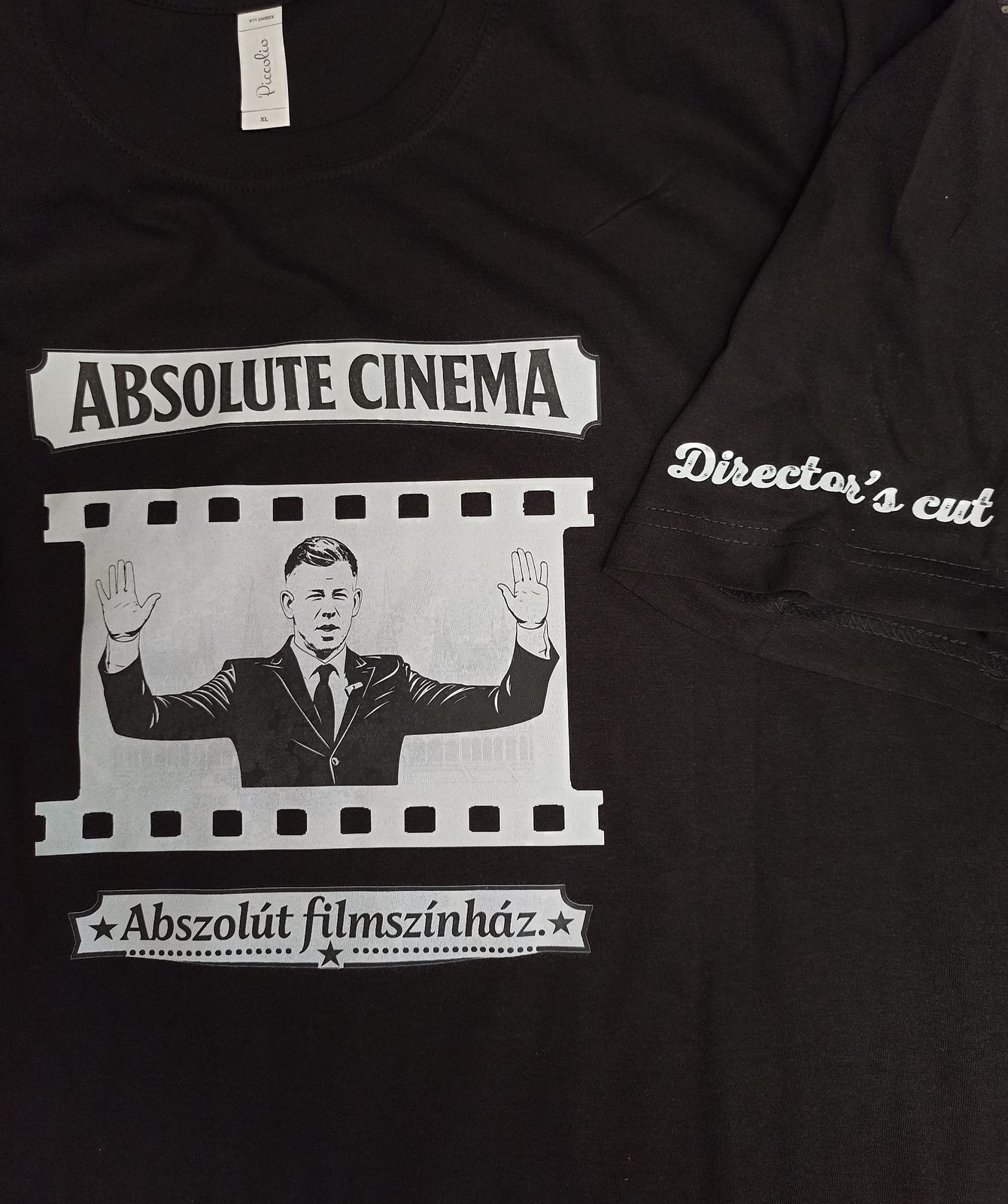Absolute Cinema filmszínház mintás fekete póló