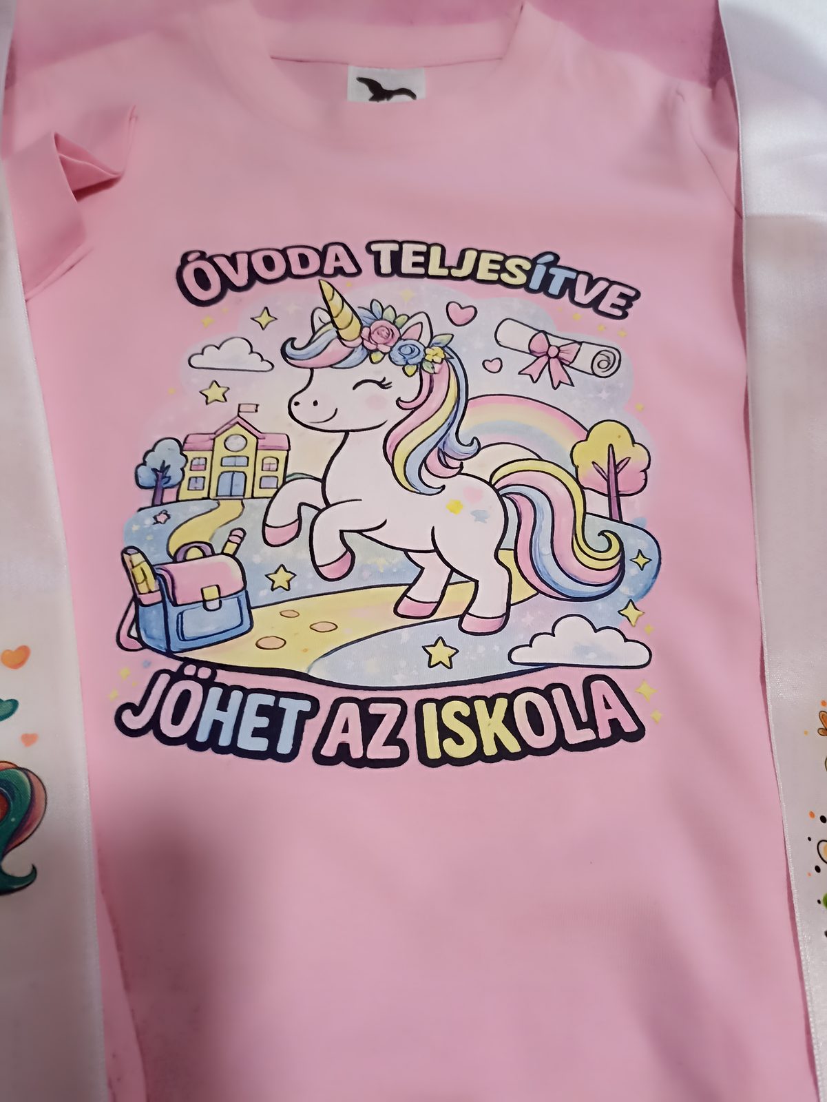 Óvoda teljesítve jöhet az iskola egyszarvús ballagó póló